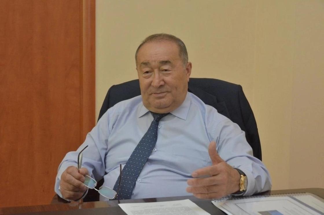 “Нағыз коррупционерлердің бәрі сол жерде” дейді саясаткер