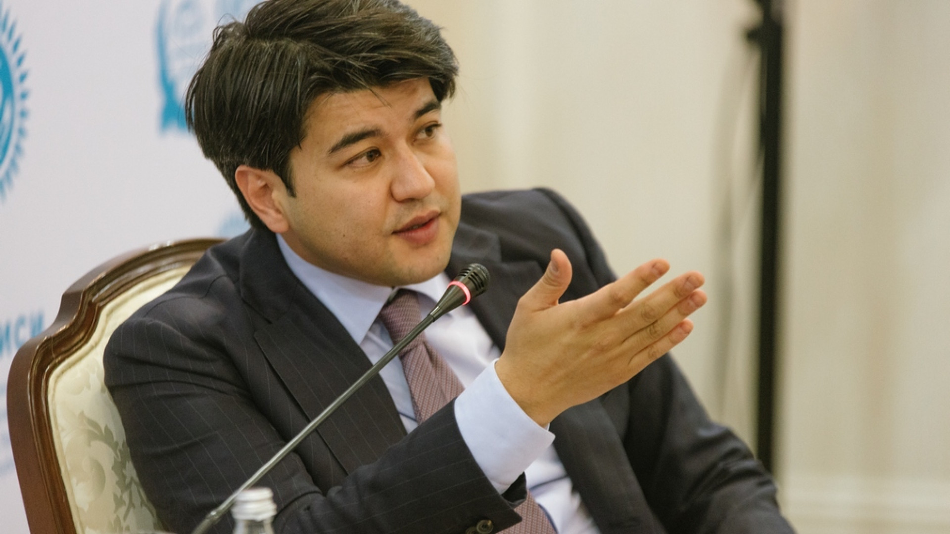 “Бишімбаевтың ата-анасы кінәлі” дейді Олжас Сейітов