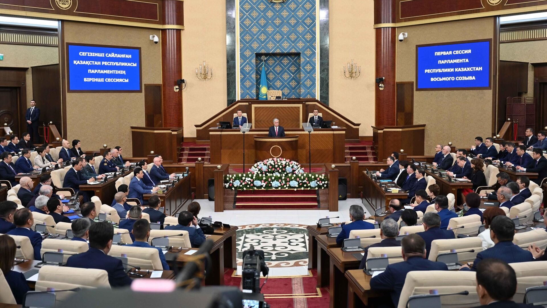 "Халықтың сөзін сөйлейтін" нағыз депутаттар