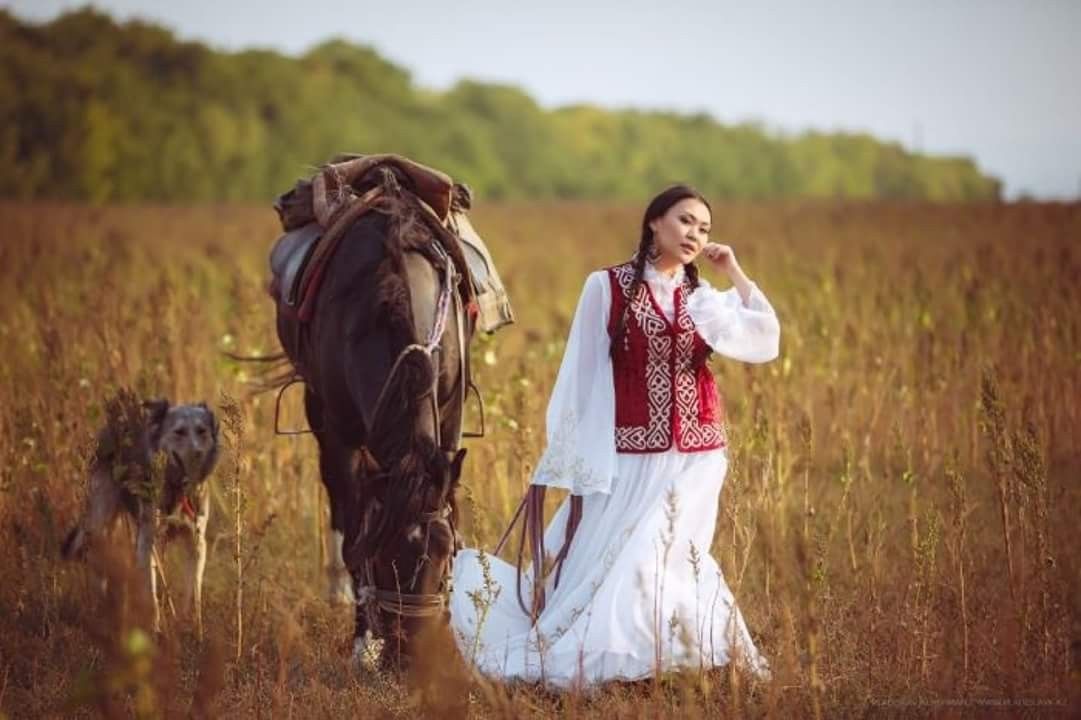 Құтыратын - еркек, ал оранатын - әйел