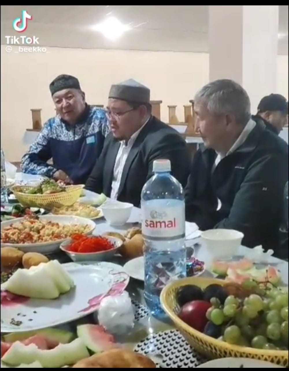 Мәулітте қазақша сүре оқығандар жұртты таңғалдырды