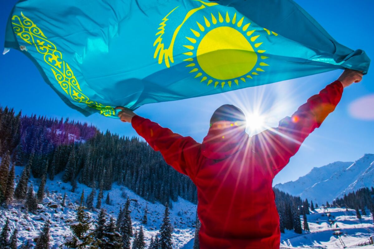 "Қазақпын!" деп мақтана алмайтын адам өмірде адасады