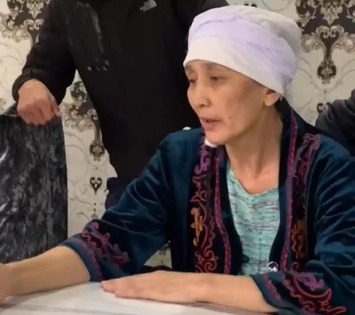 "... бастарына берсін осы күнді" деп күйінді марқұм Шерзаттың әжесі
