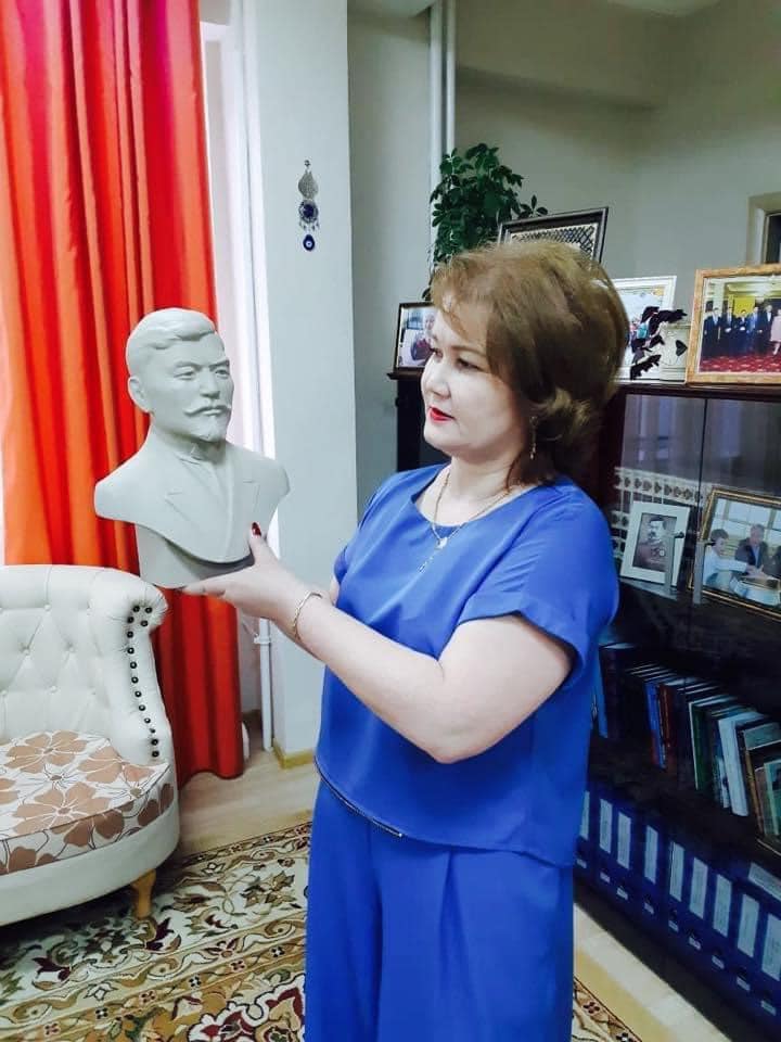 Жалған дипломмен жүрген мұғалімдерді әшкерелеген білім саласының маманы әділдікке қол жеткізе алмай жүр