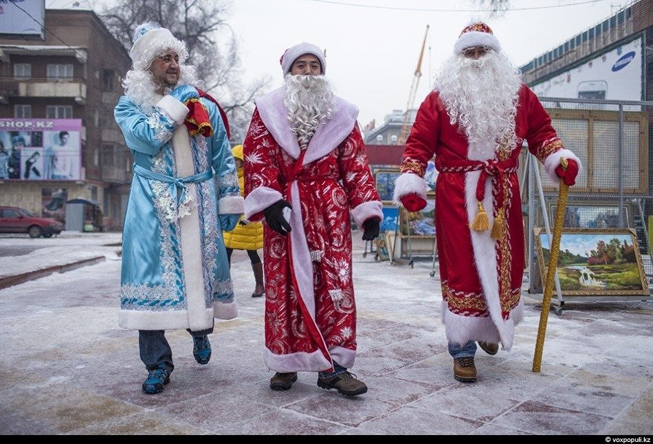 Қай жақтың аяз атасының бағасы қымбат?
