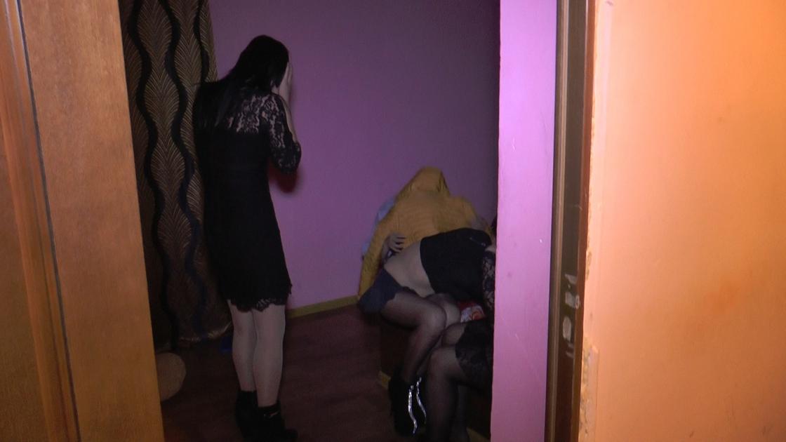 "Модель қыздар" миллиардтап ақша тапқан