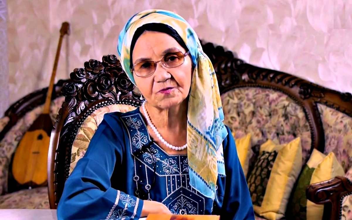 Қазақ келінінің үлгісі - Зейнеп Ахметова: "Мұның бәрі - атаның арқасы"