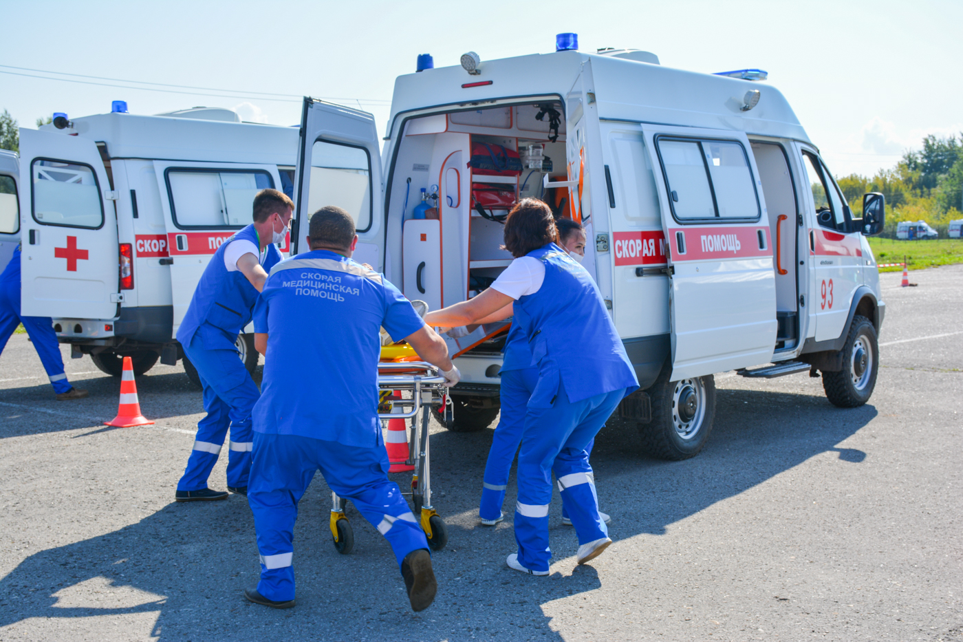 Жүздеген қызды зорлаған рэпер ауруханаға жеткізілді