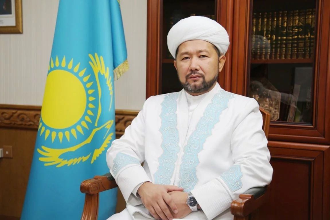 Бас мүфти Наурызбай қажы әкімдерді менсінбей ме?
