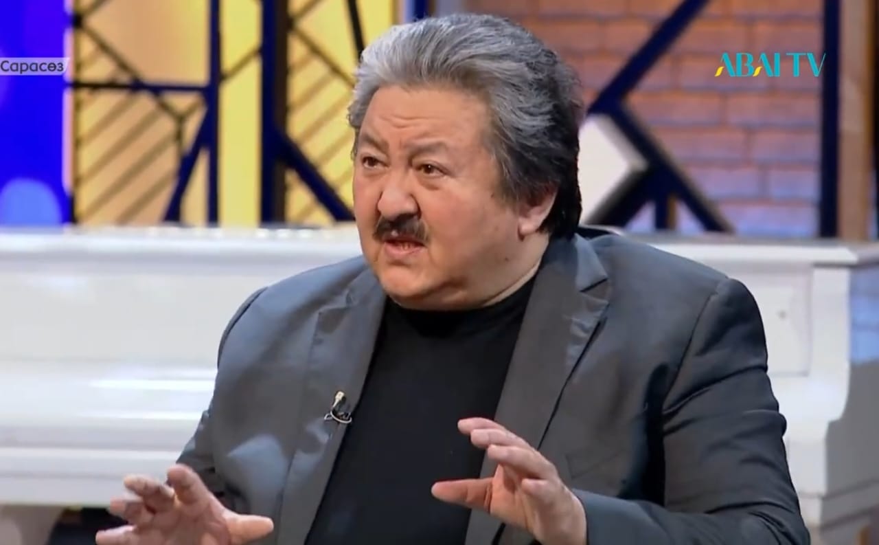 Әмірхан Меңдеке: "Олар қазақтан бөлініп, жеке ел болып кетпей ме?"