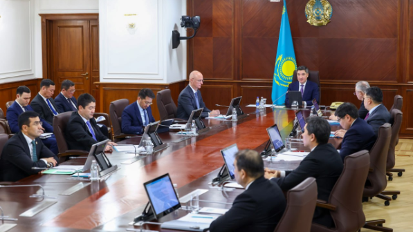 Бектенов кәсіпкерлерді салық реформасына қатысты жаңа ережелерден қорықпауға шақырды
