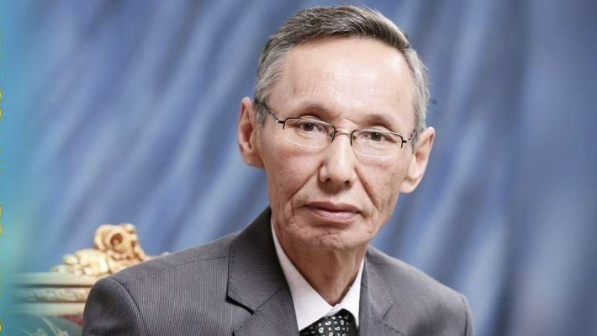 Өмір Шыныбекұлы: "Бұл - білім саласының ең шиқанды жерін түртіп отыр" 