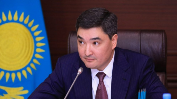 Премьер-министр қазақстандықтарды жаңа Конституцияның қабылдануымен құттықтады 