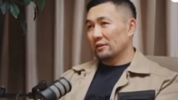 "Депутаттықтан кеткенде, кресломды өзіммен әкетем", дейді Ардақ Назаров