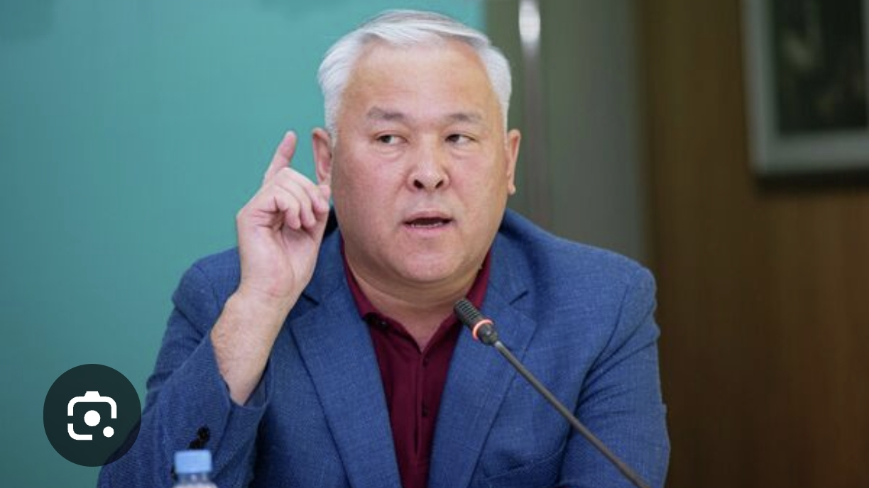 "Басқаша сайрай бастады": Жұрт Мұрат Әбеновті оңдырмай сынап тастады
