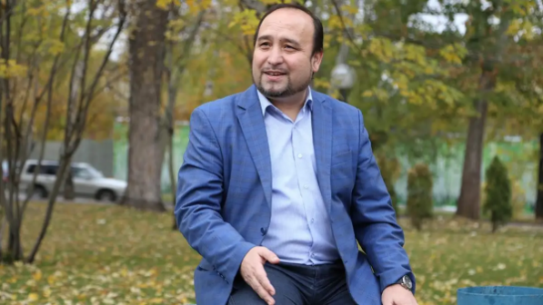 "Қазақты жек көреді": Жазушы Баян Алагөзова туралы сұмдық естелігін айтты