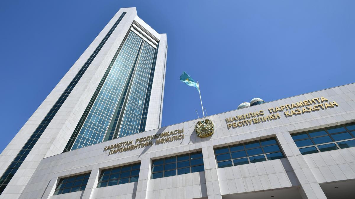 Президент пен Вице-Президенттің құқықтық жағдайын айқындайтын Заң қабылданды
