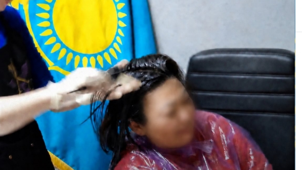 "Кабинетінде шашын боятқан" педагог басшыға қатысты тағы бір дерек тарады