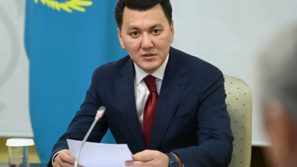 "Тоқтатады": Ерлан Қарин мәлімдеме жасады