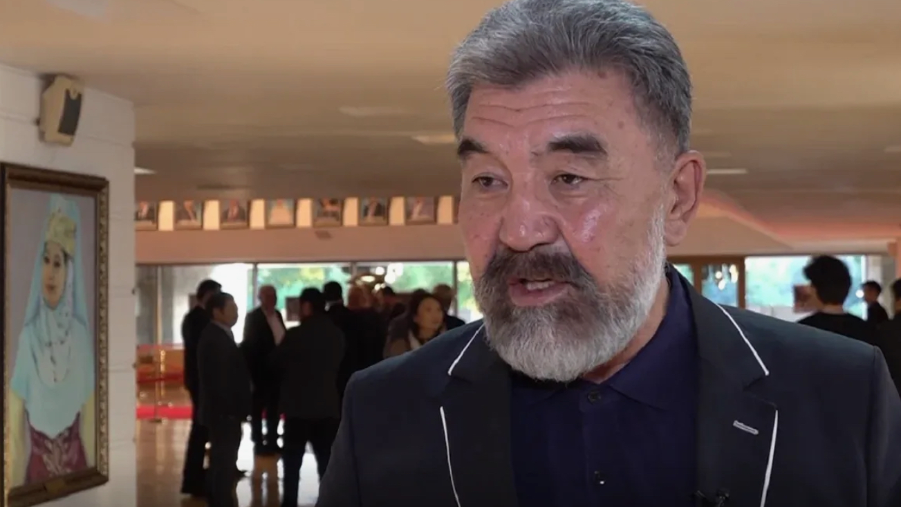 Танымал актер марқұм Асанәлі Әшімовке жасаған қиянаты үшін өкініш білдірді