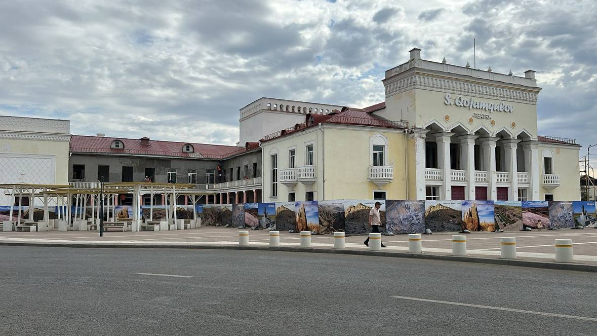 Қазақмыс Жезқазғандағы облыстық драма театрды жаңғырту жобасын жүзеге асыруда