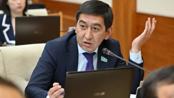 "Бармақ шайнап, өкіндім" деген Ринат Зайытов мәлімдеме жасады