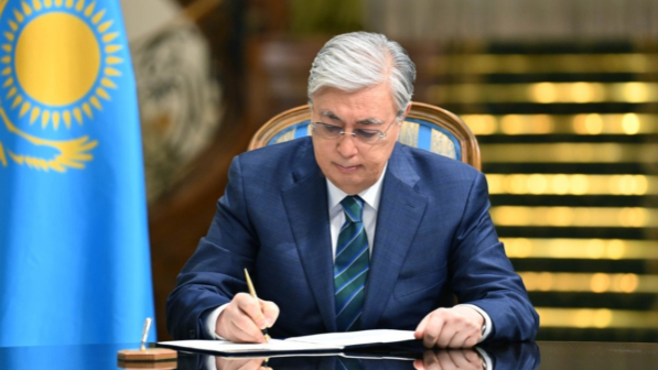 Мемлекет басшысы бірнеше маңызды заңға қол қойды