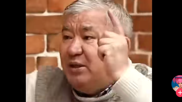 "Арқасы бар": Қалдыбек Құрманәлі марқұм әнші Мәдина Ерғалиева туралы беймәлім құпияны айтты