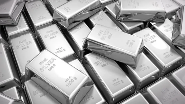 Нарықта күміске қызығушылық артуда: Сарапшылар не дейді?