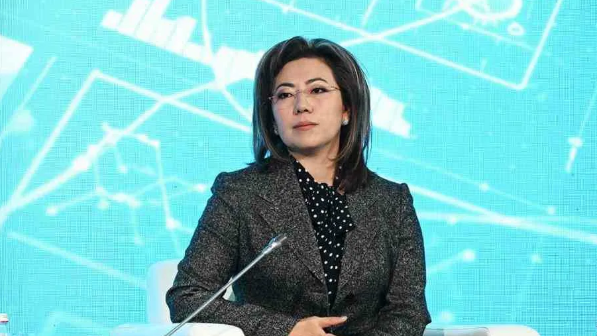 QR код мәселесі: Кәсіпкерлер Мәдина Әбілқасымованың қызметтен босатылуын талап етуде