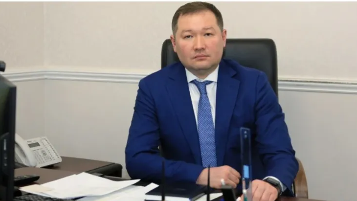 Сотталған Жақсылық Омардың орнына  Дархан Сапанов келді