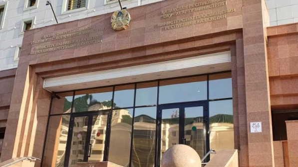 Министр Сүлейменова жаңа оқу жылына қатысты мұғалімдердің сұрақтарына жауап берді