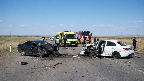 Жетісу облысында екі көлік соқтығысып, алты адам қаза тапты